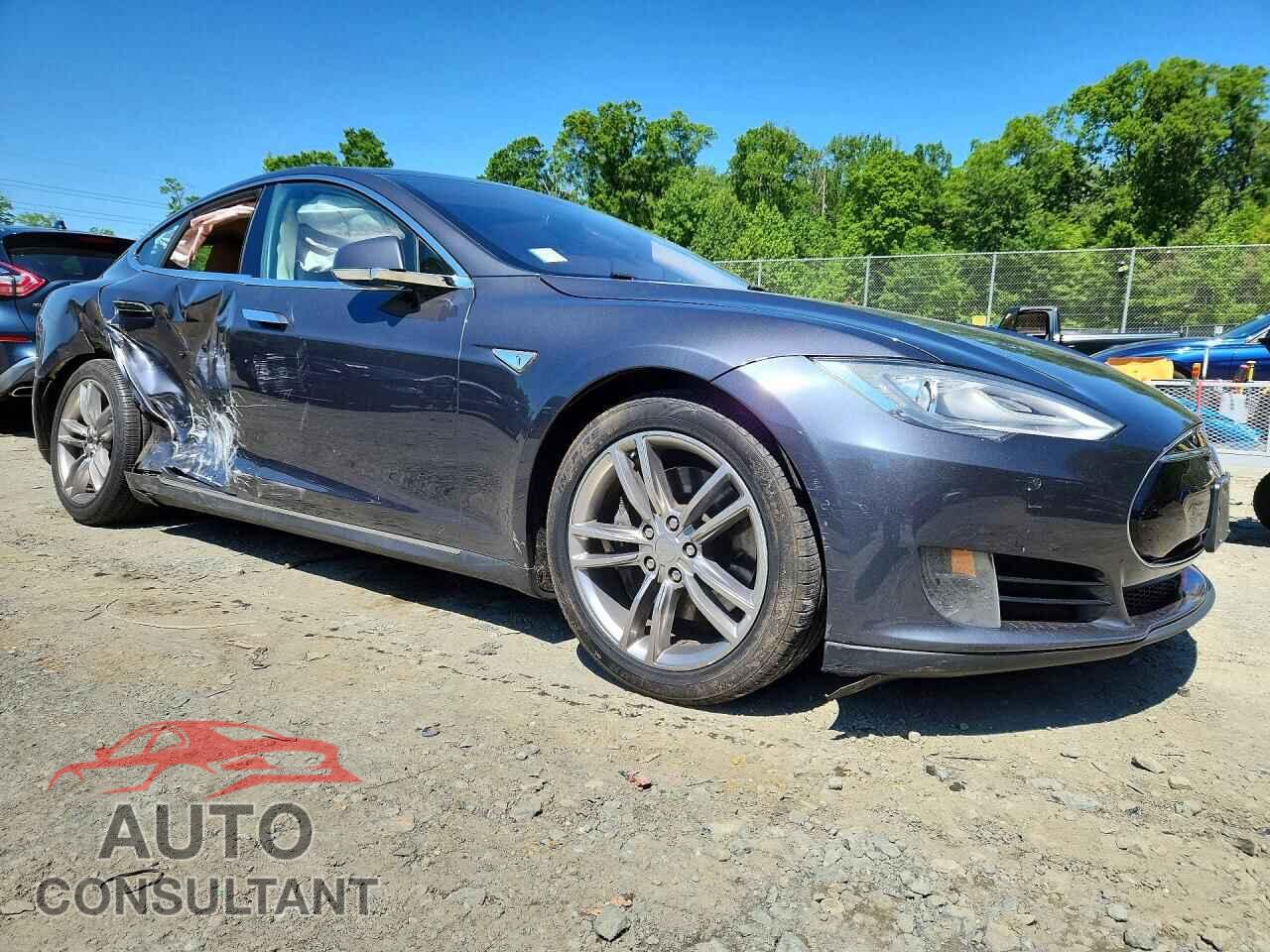 TESLA MODEL S 2015 - 5YJSA1S24FF094873