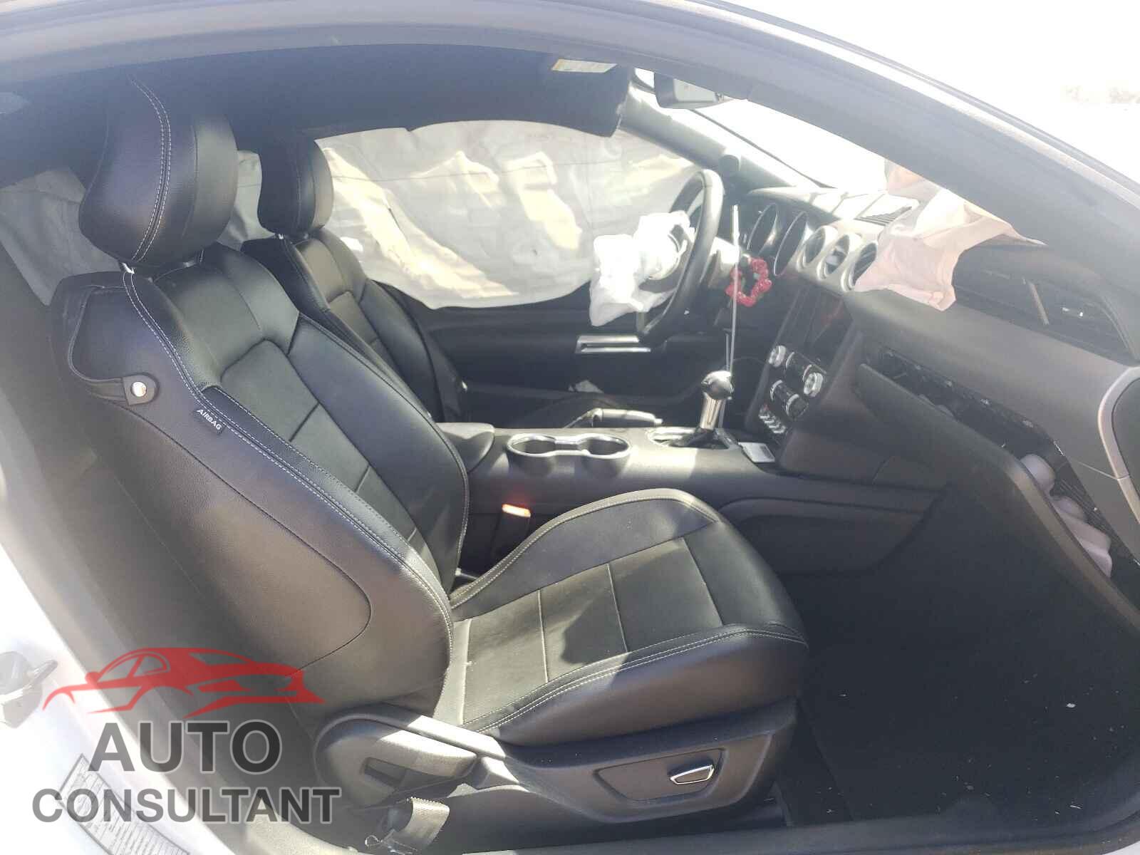 FORD MUSTANG 2018 - 1FA6P8TH2J5118096