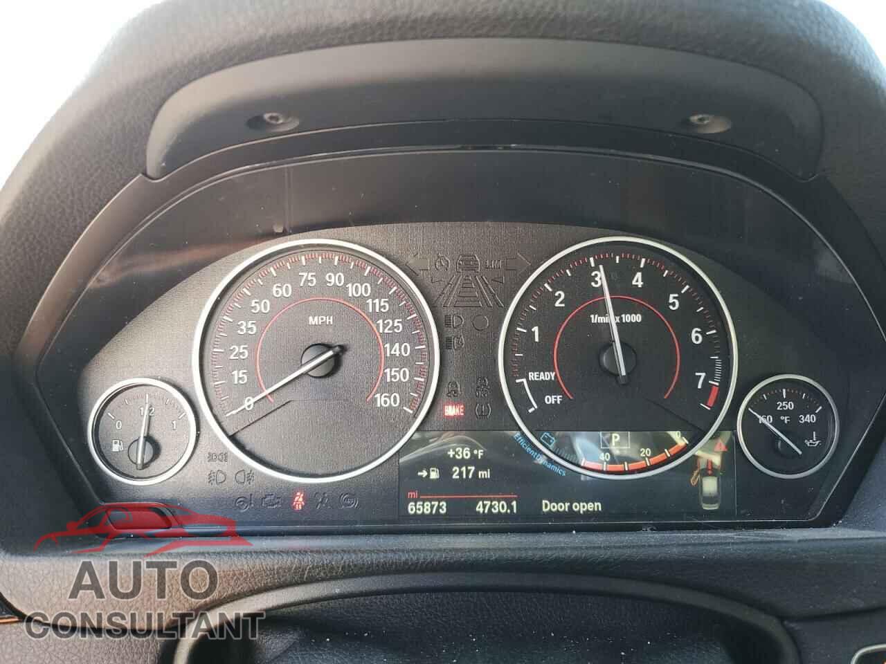 BMW 3 SERIES 2017 - WBA8D9C33HA011921