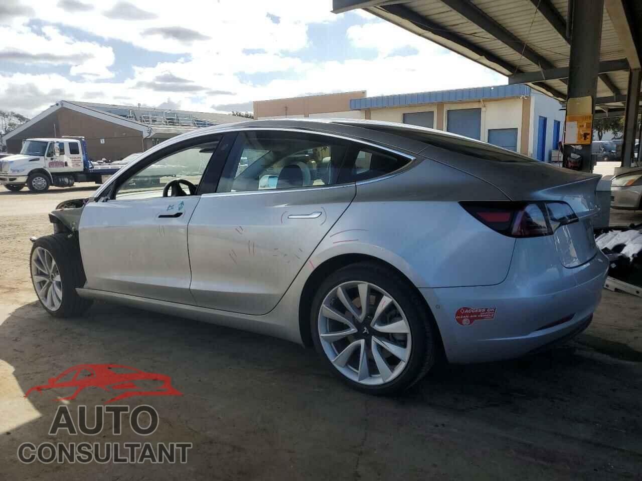 TESLA MODEL 3 2018 - 5YJ3E1EA2JF017925