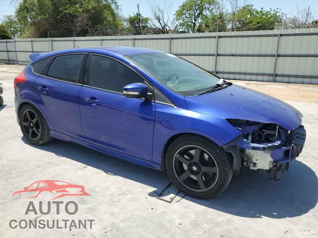 FORD FOCUS 2014 - 1FADP3L92EL212404