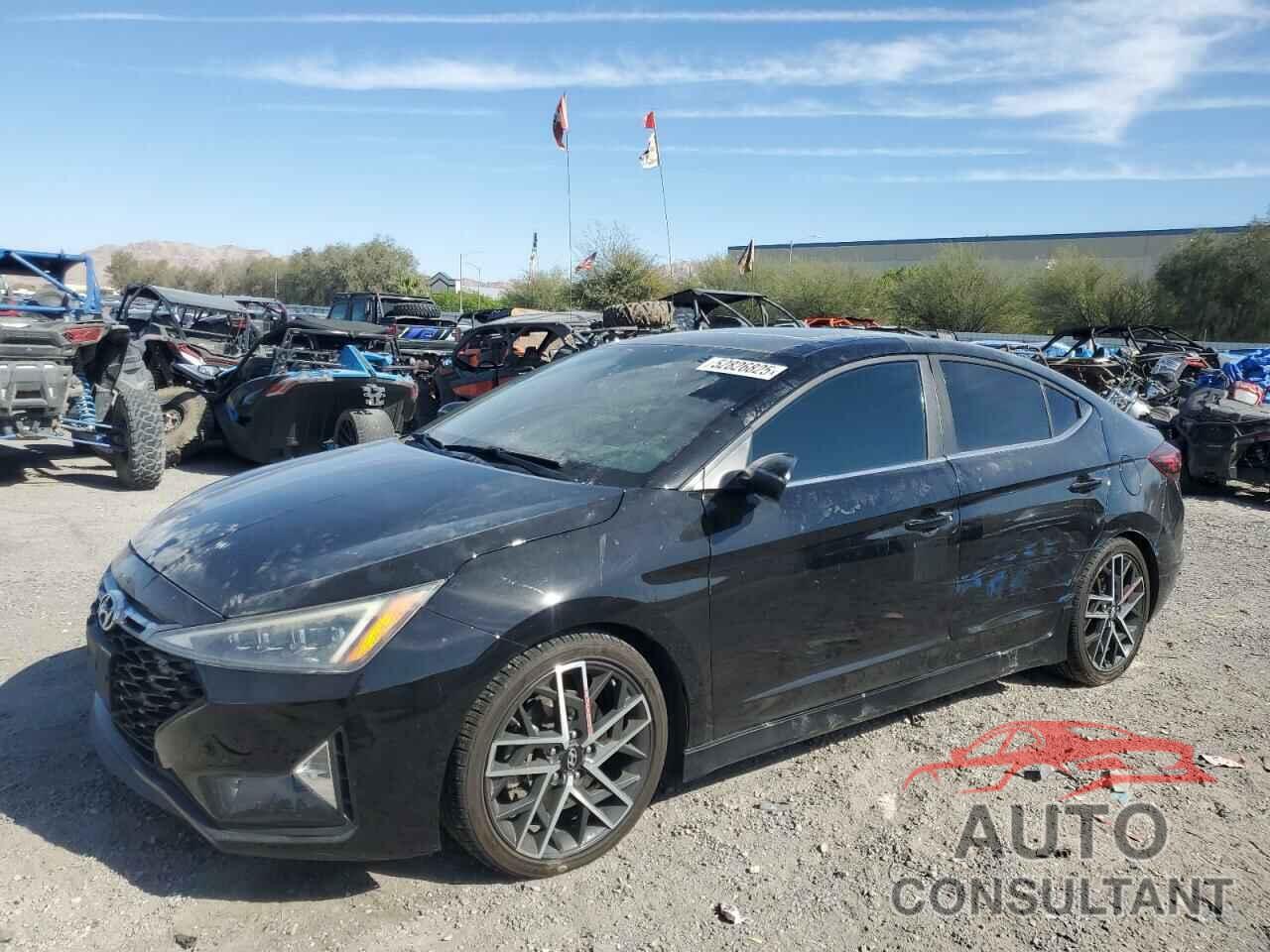 HYUNDAI ELANTRA 2019 - KMHD04LB0KU815716