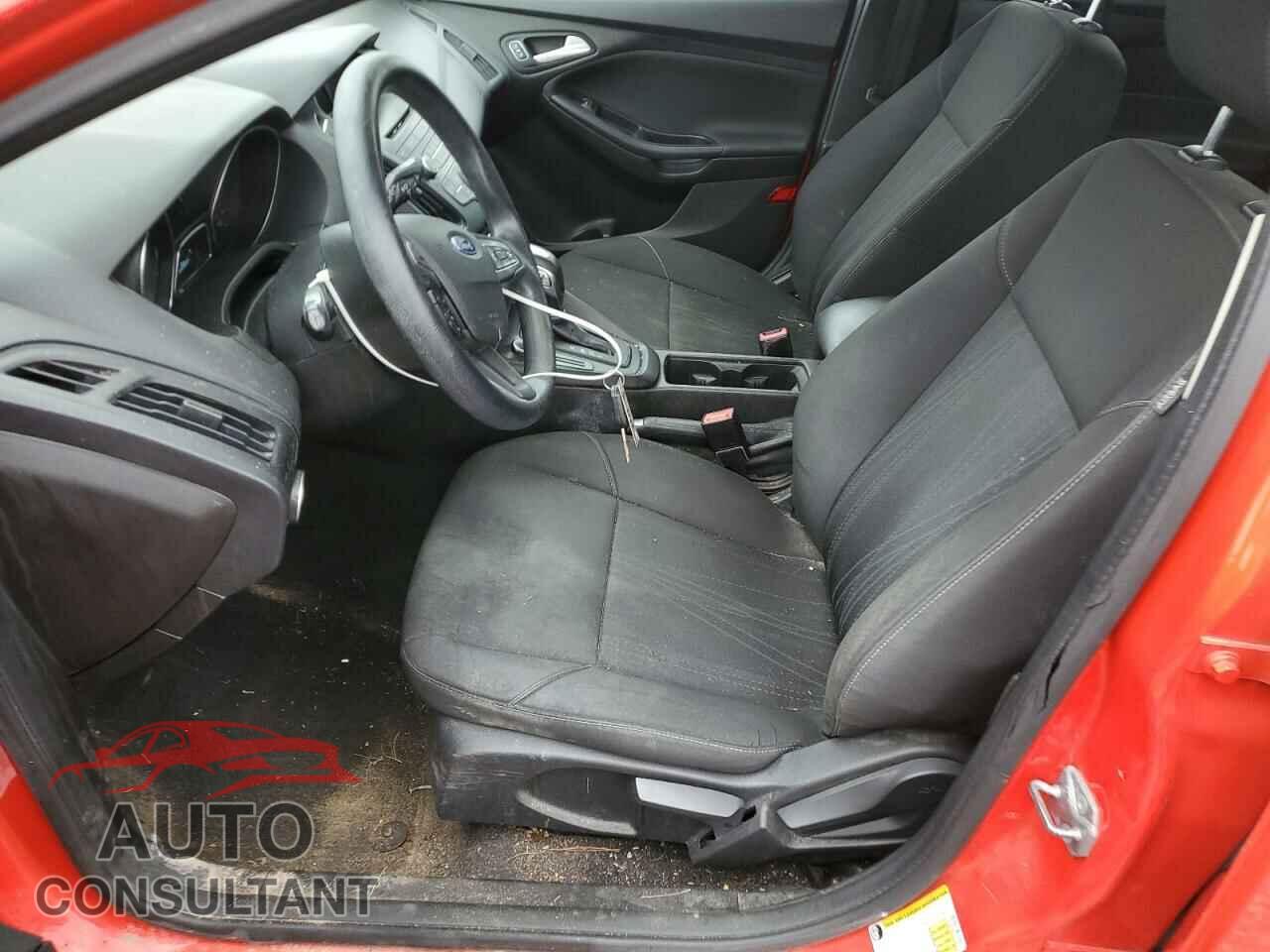 FORD FOCUS 2016 - 1FADP3K26GL331841