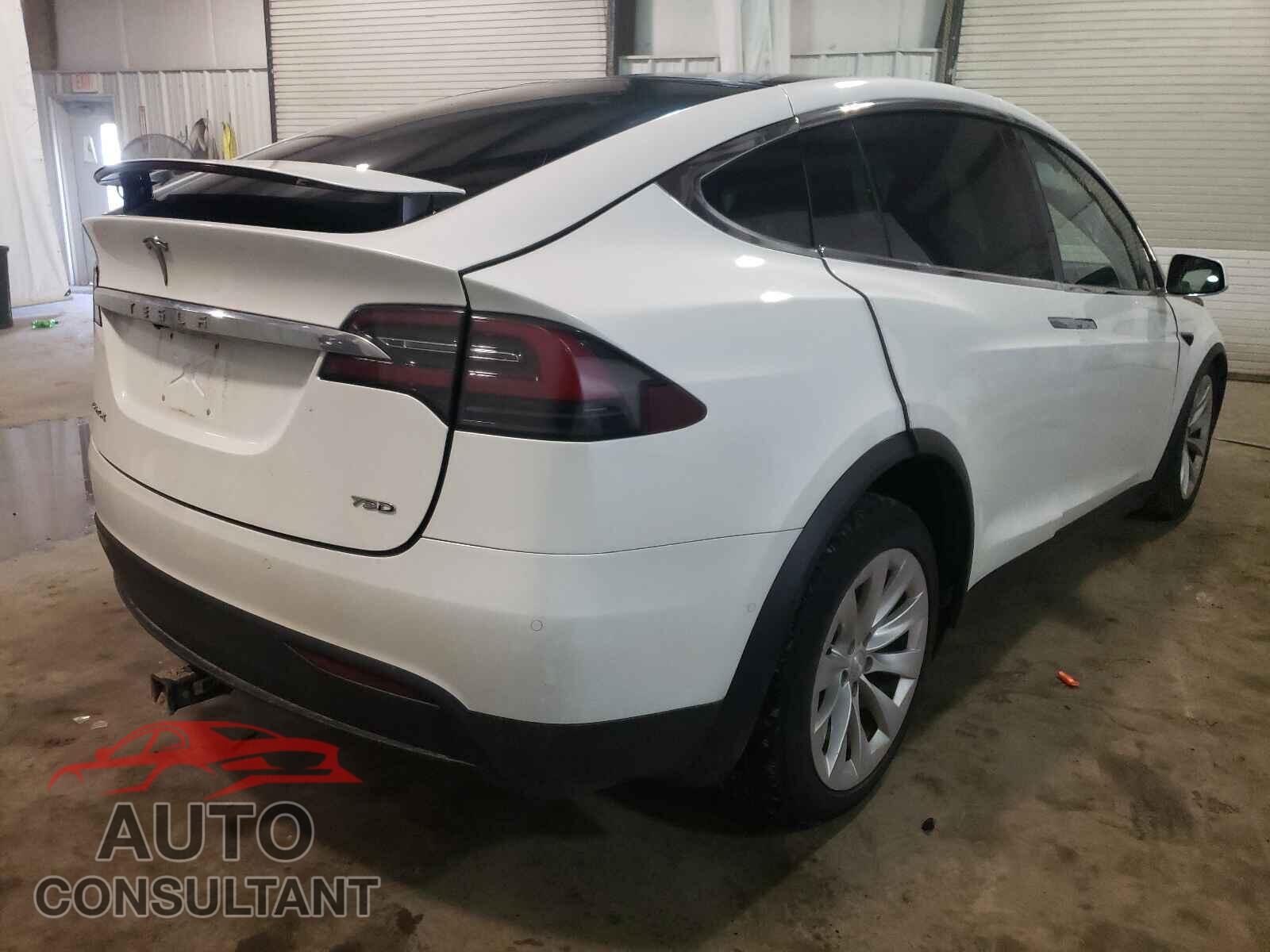 TESLA MODEL X 2017 - 5YJXCDE23HF034356