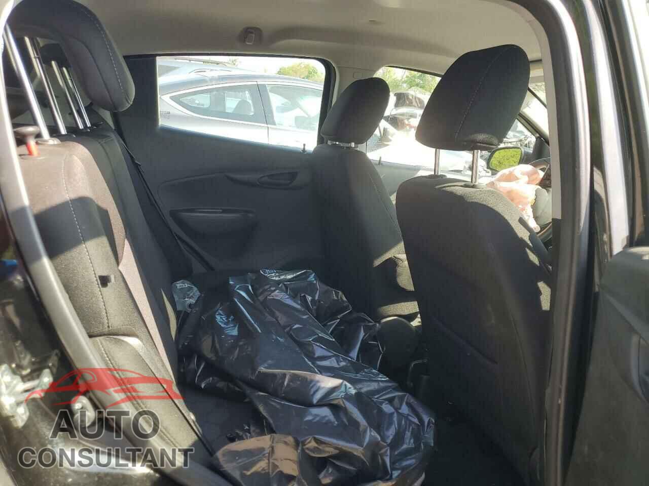 CHEVROLET SPARK 2018 - KL8CD6SAXJC442545