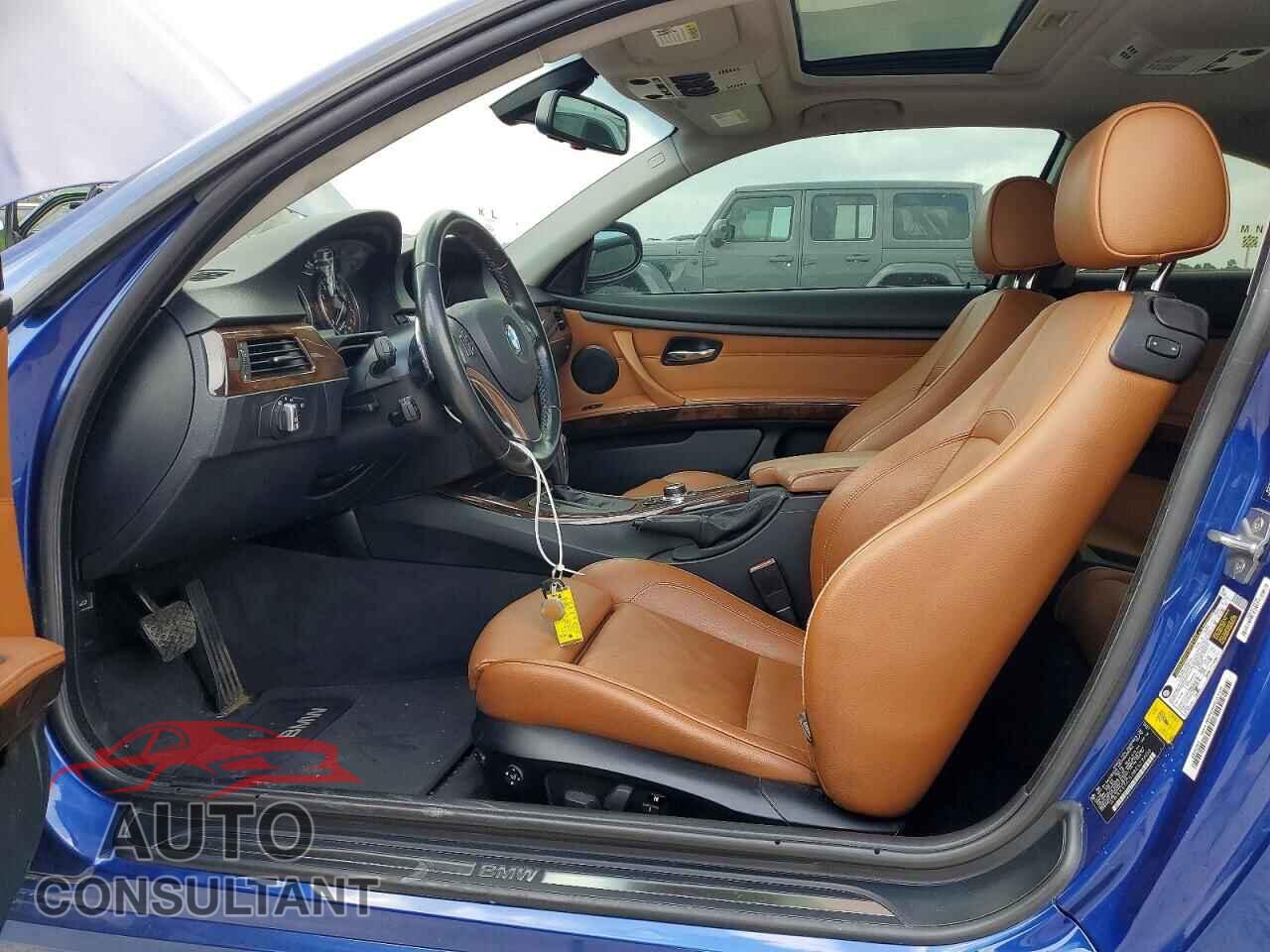 BMW 3 SERIES 2011 - WBAKE5C52BE573600