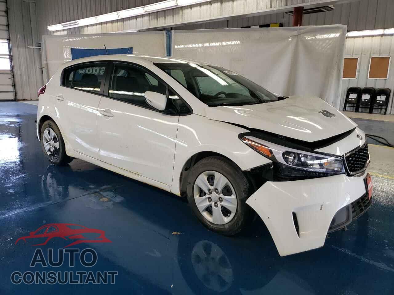 KIA FORTE 2017 - KNAFK5A86H5673148