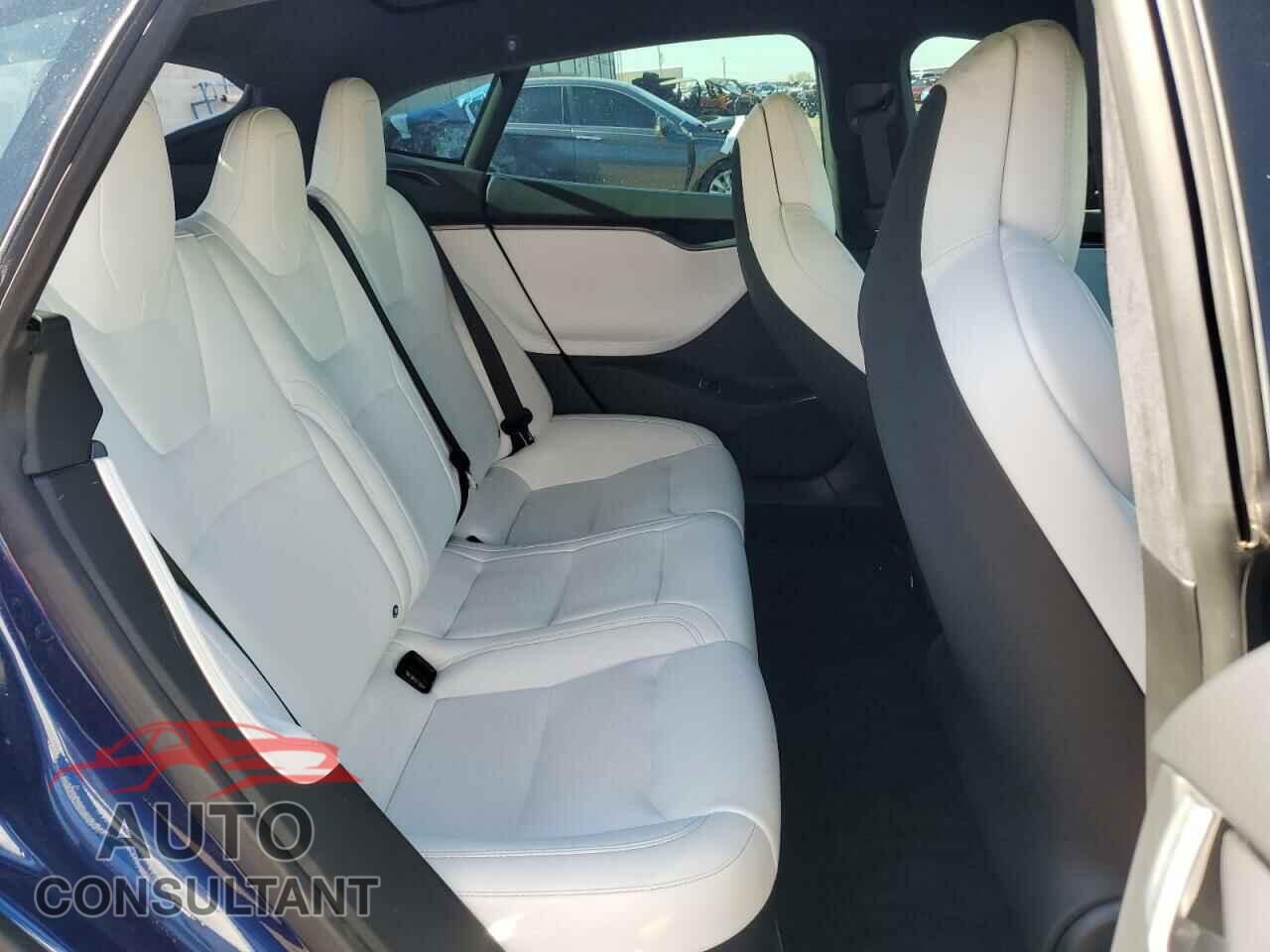 TESLA MODEL S 2019 - 5YJSA1E40KF332077
