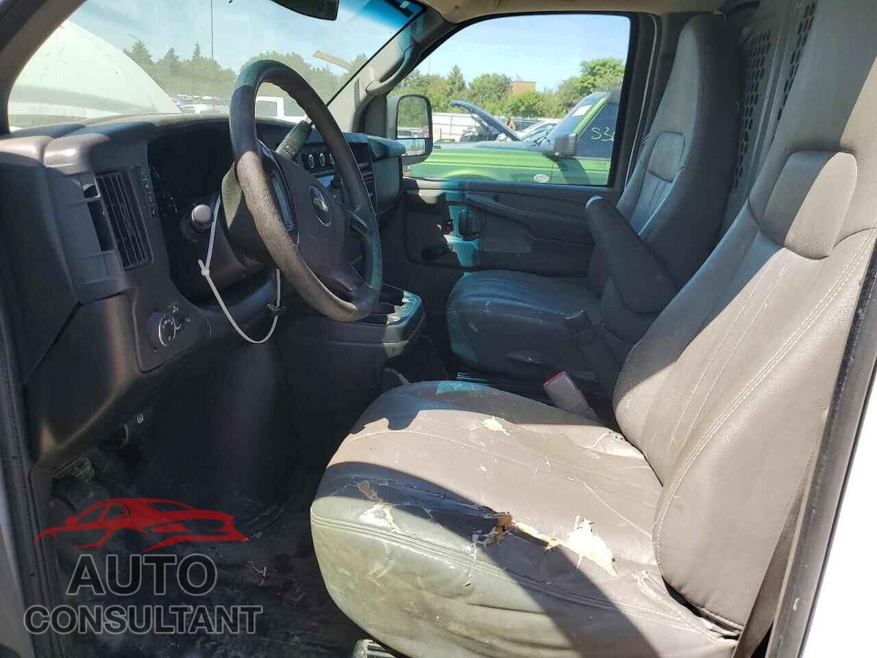 CHEVROLET EXPRESS 2012 - 1GCWGFFA1C1180032