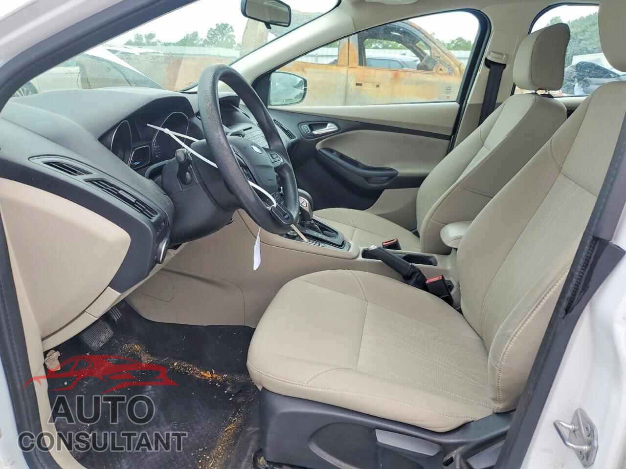 FORD FOCUS 2017 - 1FADP3K26HL274896