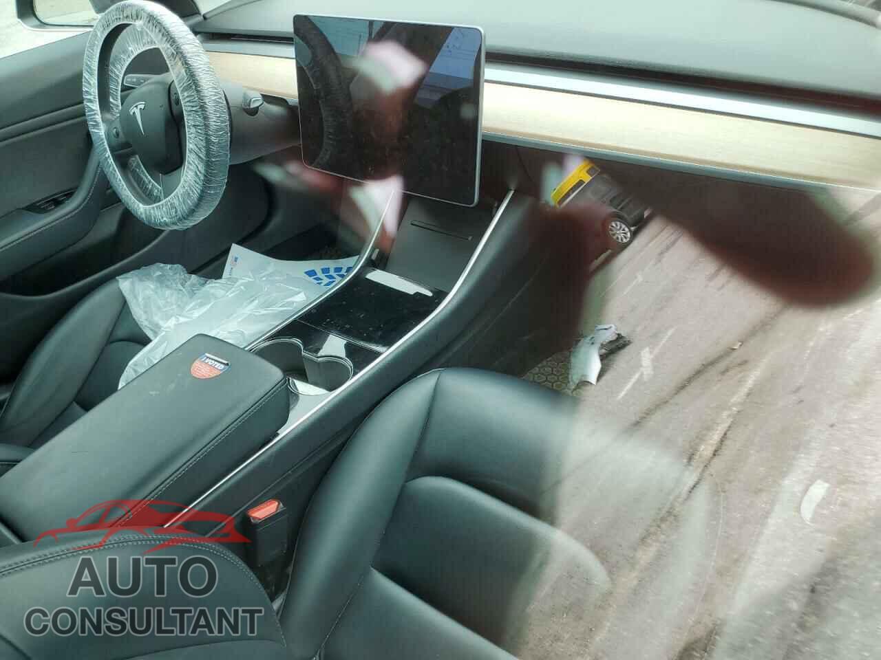 TESLA MODEL 3 2018 - 5YJ3E1EB5JF150719