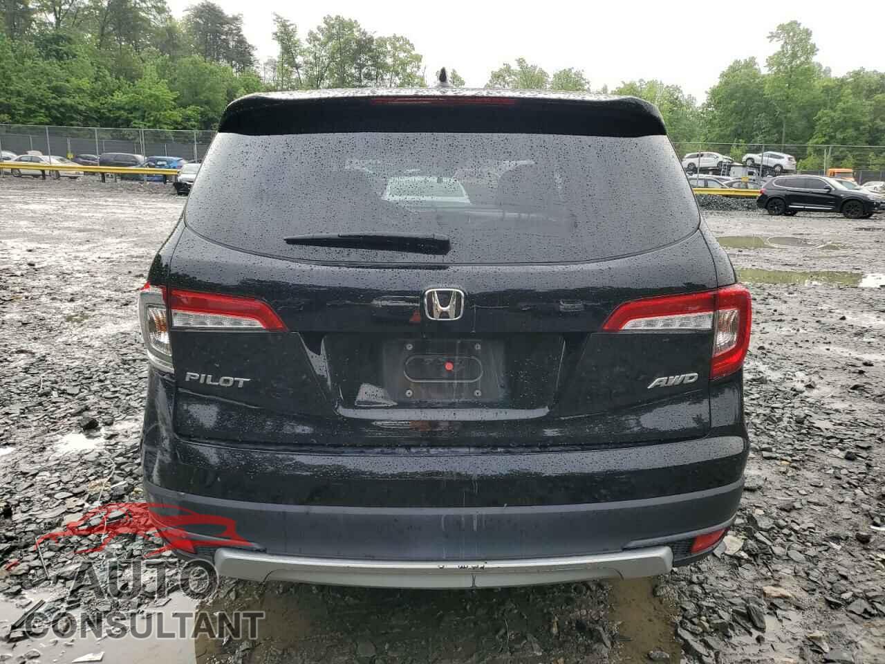 HONDA PILOT 2020 - 5FNYF6H55LB070040