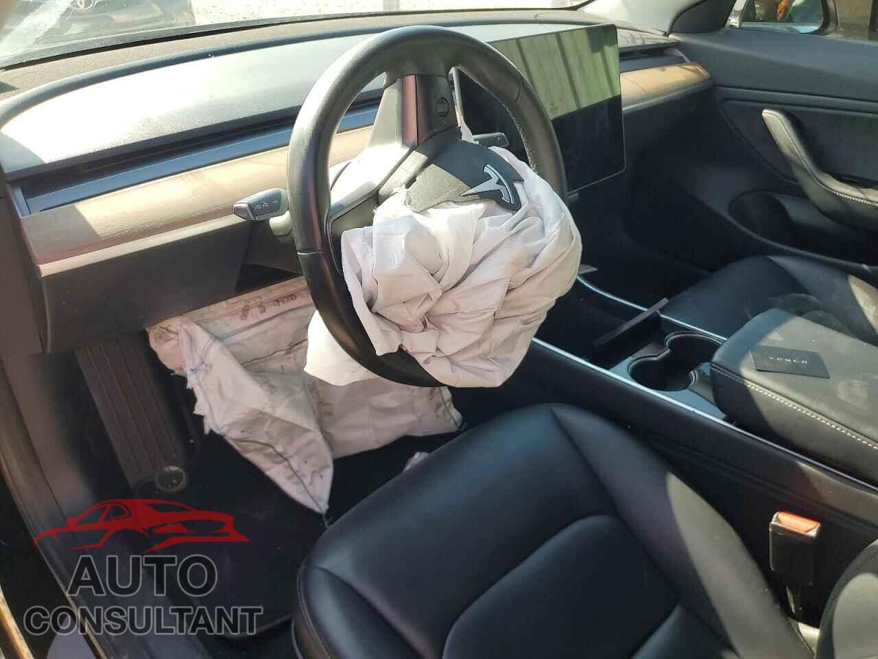 TESLA MODEL 3 2018 - 5YJ3E1EA4JF053597