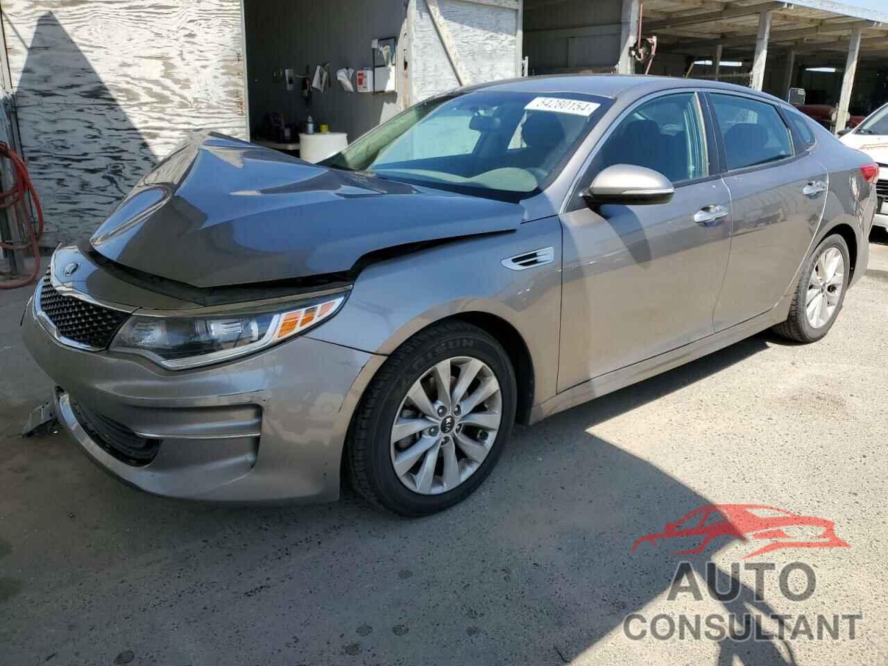 KIA OPTIMA 2017 - 5XXGT4L32HG138653