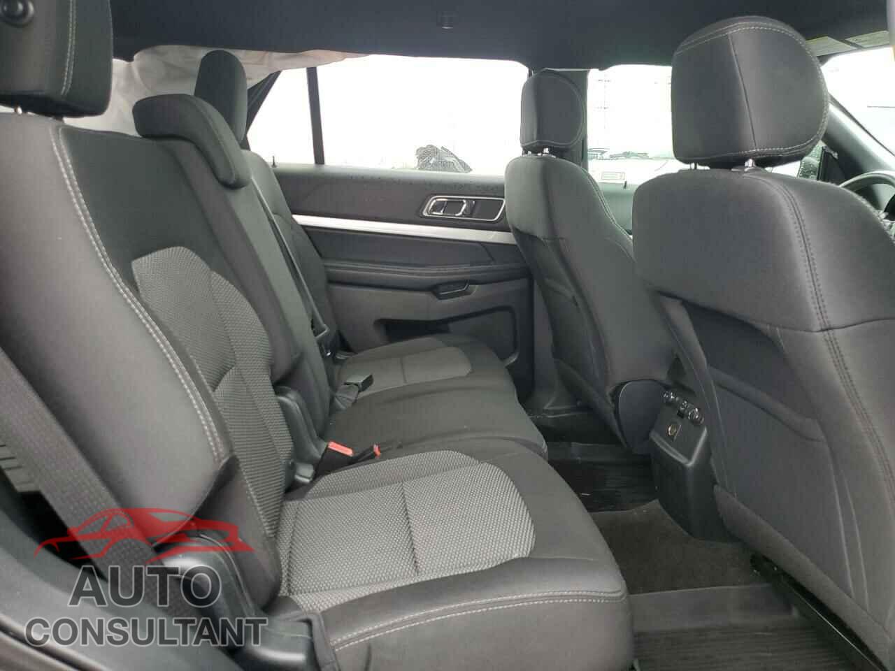 FORD EXPLORER 2017 - 1FM5K8D80HGE20421