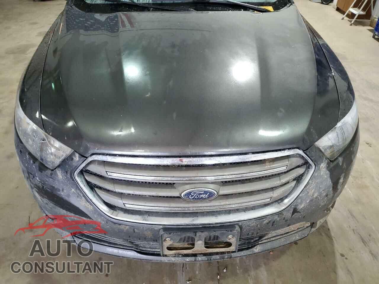 FORD TAURUS 2019 - 1FAHP2E87KG107765