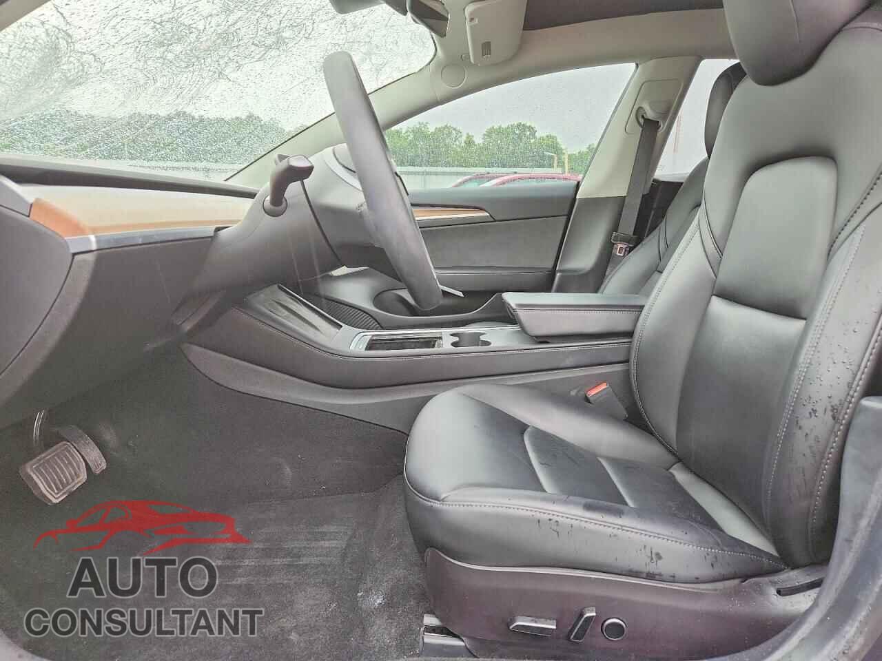 TESLA MODEL 3 2022 - 5YJ3E1EB5NF123767