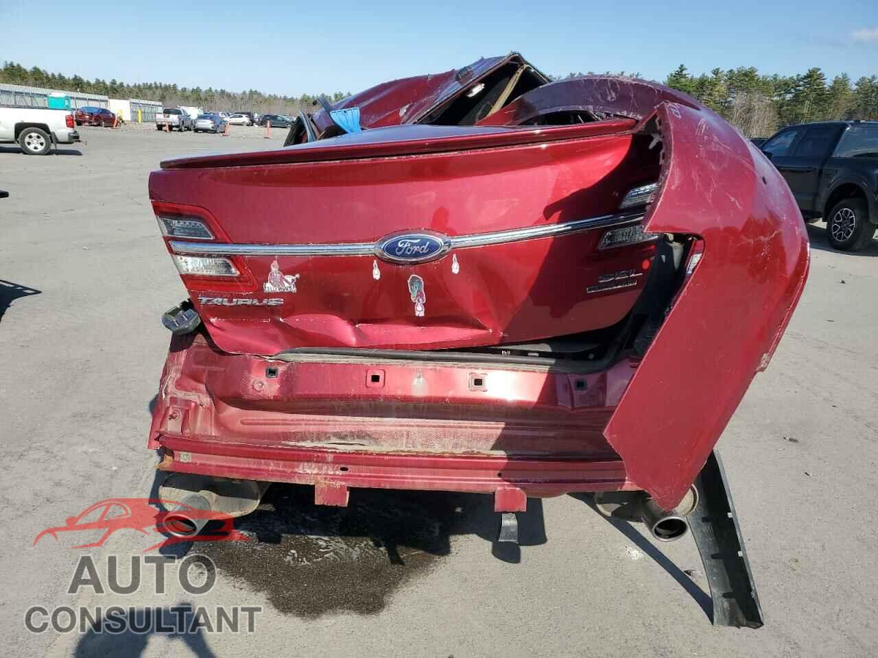 FORD TAURUS 2018 - 1FAHP2E84JG134243