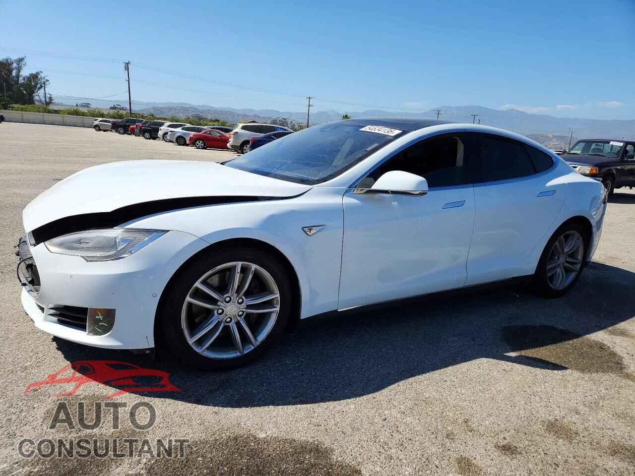 TESLA MODEL S 2015 - 5YJSA1E23FF109097