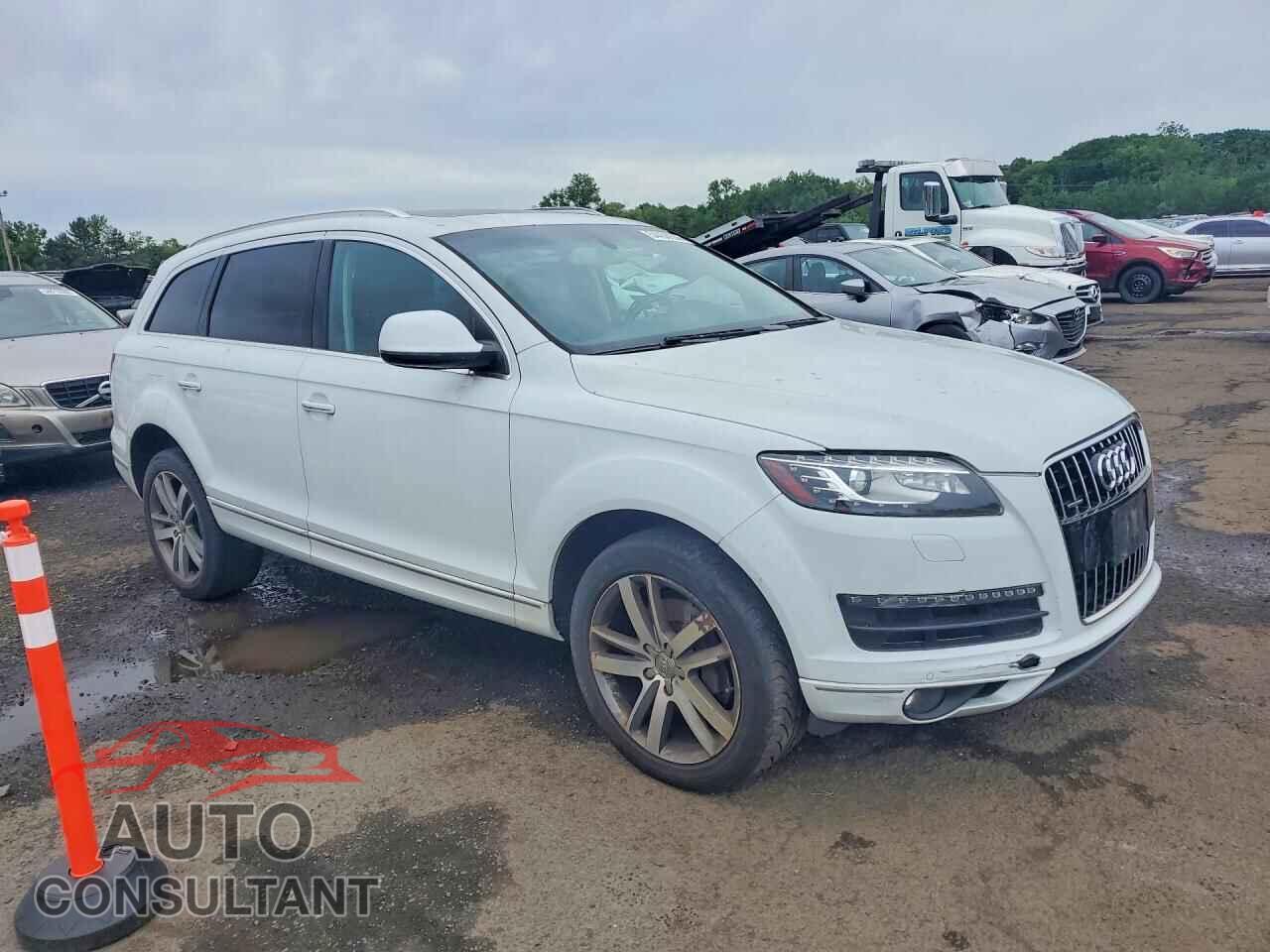 AUDI Q7 2015 - WA1LGAFE8FD012877