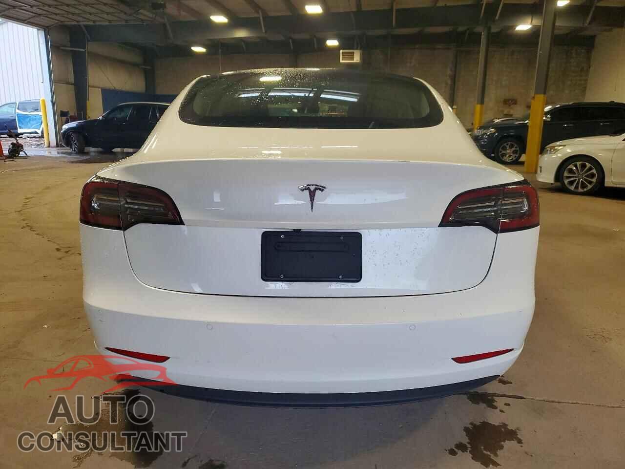 TESLA MODEL 3 2022 - 5YJ3E1EA7NF370182