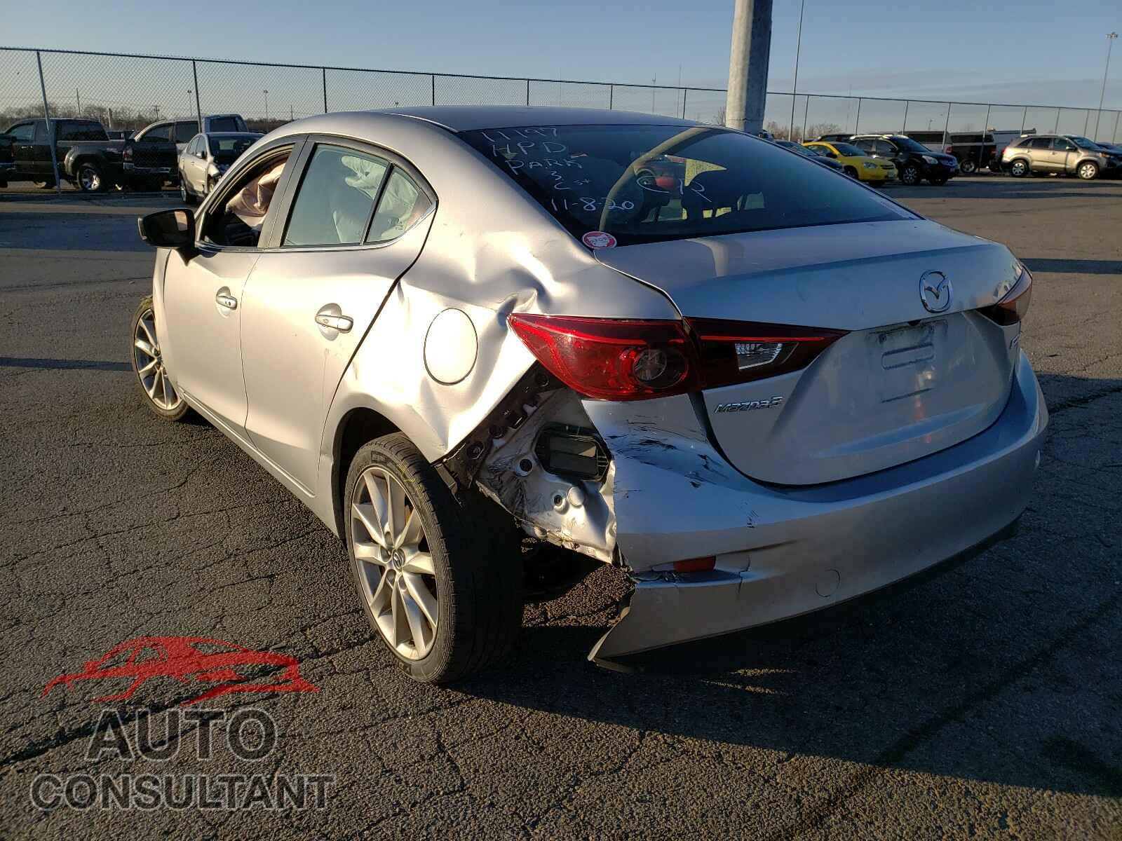 MAZDA 3 2017 - 3MZBN1V73HM107586