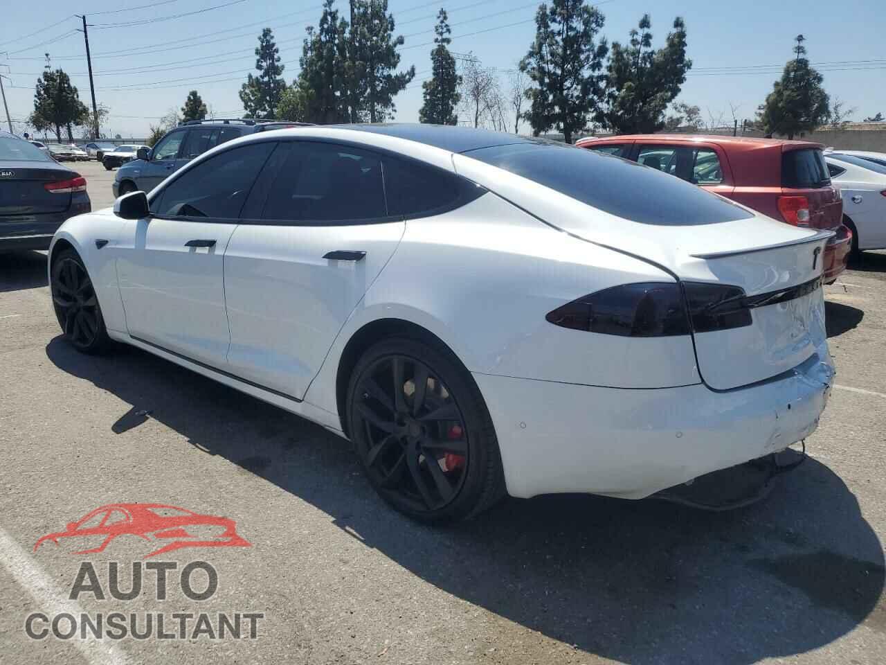TESLA MODEL S 2020 - 5YJSA1E42LF401157