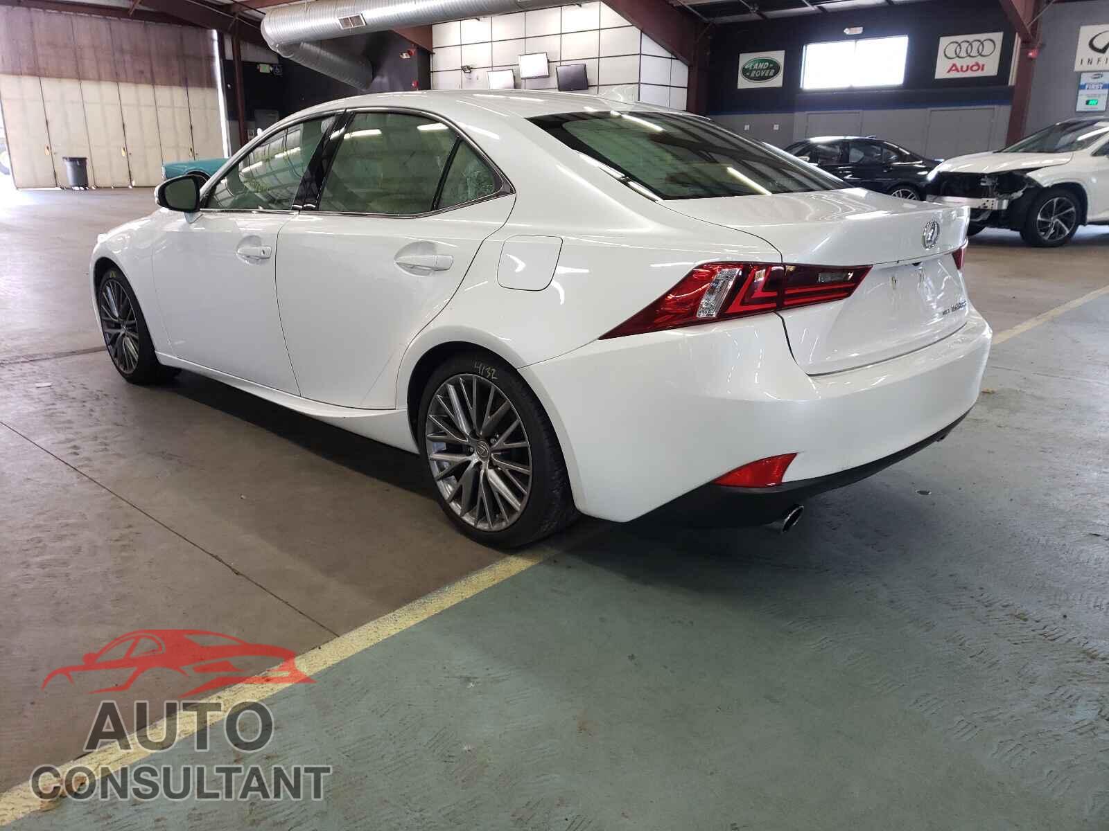 LEXUS IS 2016 - JTHCM1D2XG5004619