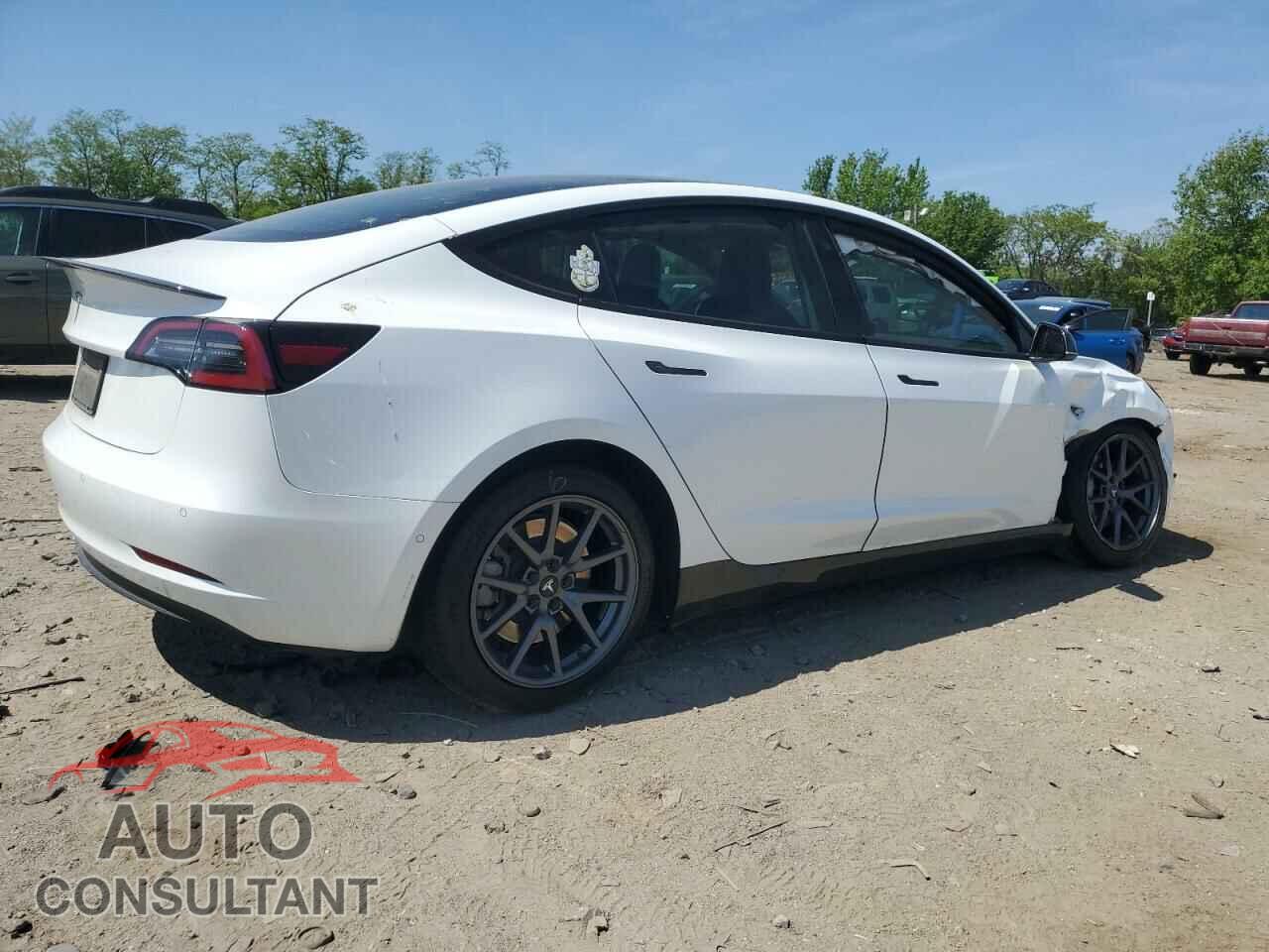 TESLA MODEL 3 2021 - 5YJ3E1EA8MF016492