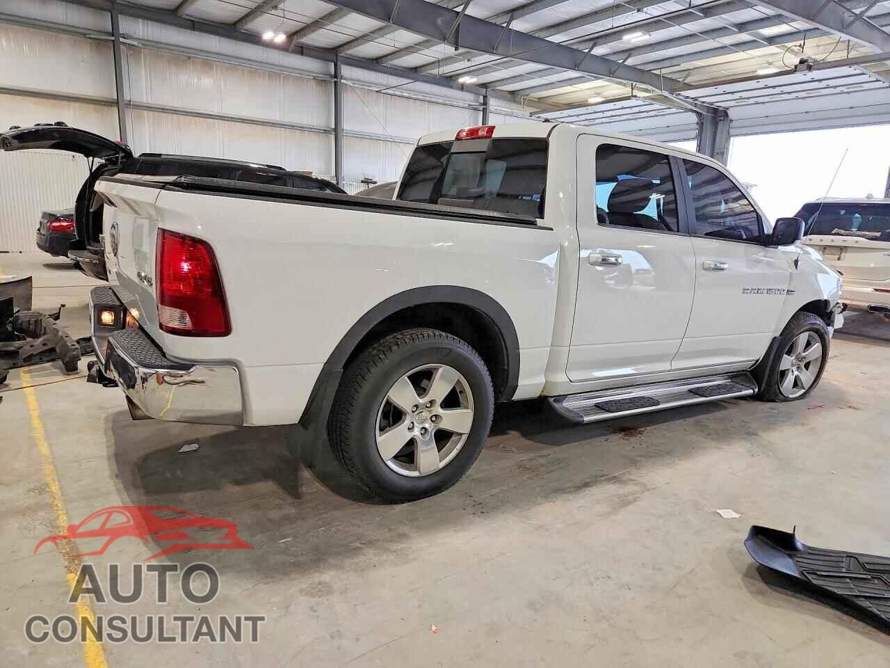 DODGE RAM 1500 2012 - 1C6RD7LT2CS172413
