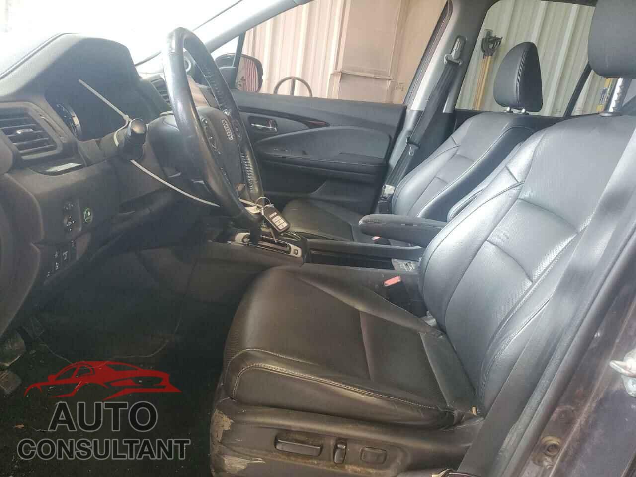 HONDA RIDGELINE 2018 - 5FPYK3F73JB010146