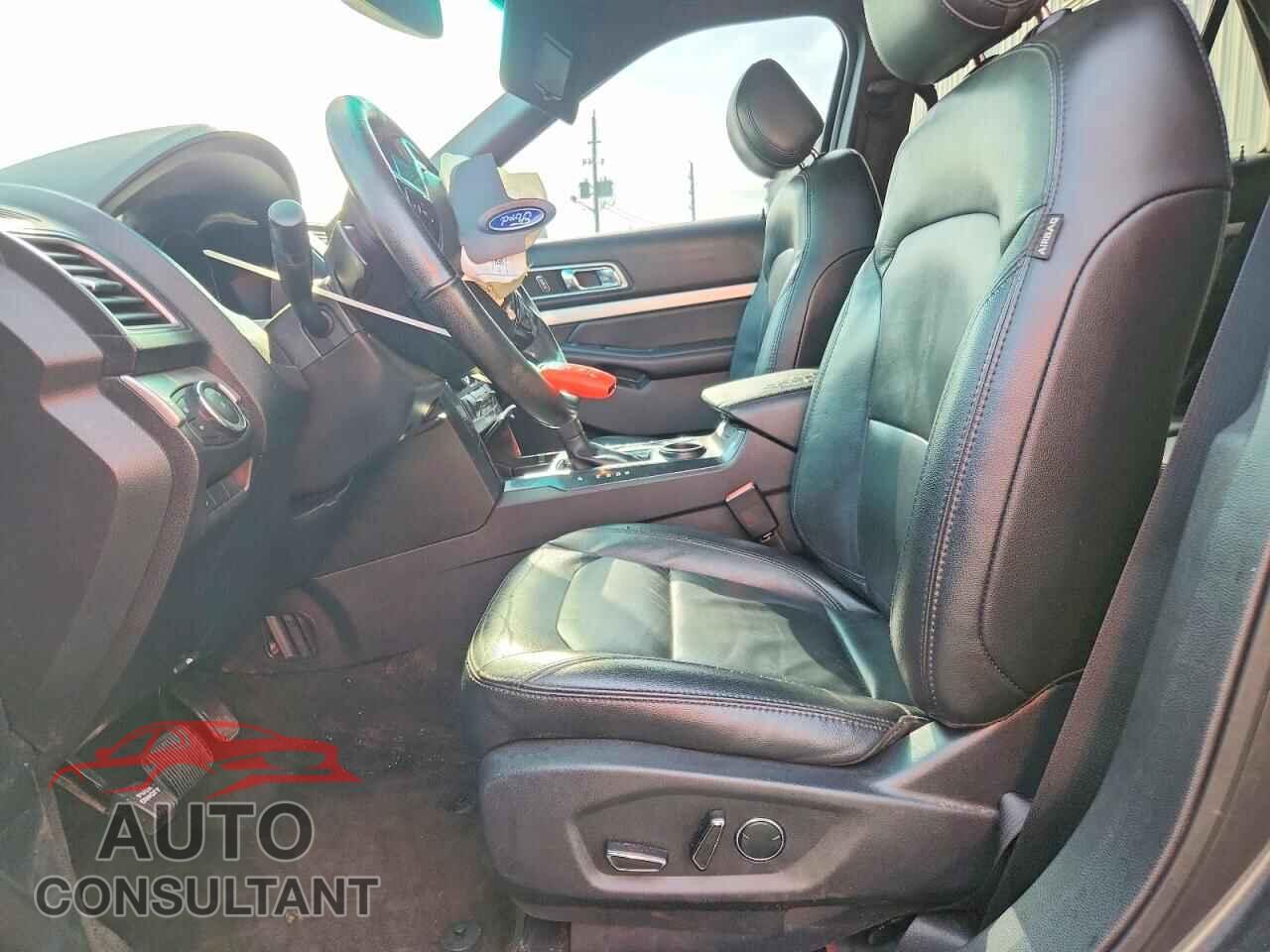 FORD EXPLORER 2017 - 1FM5K7D80HGA46905