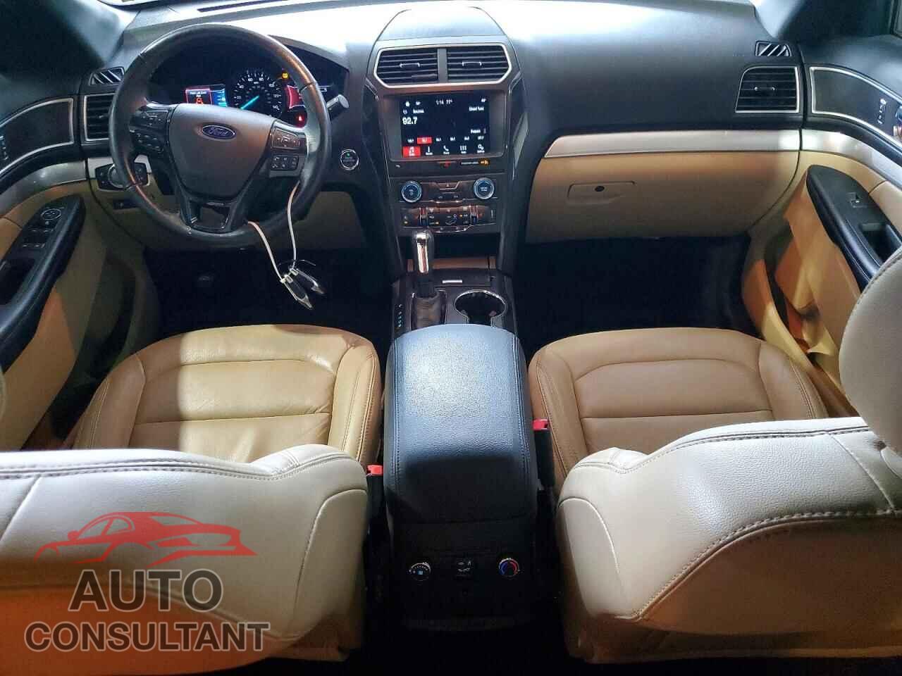 FORD EXPLORER 2017 - 1FM5K8D88HGD66589