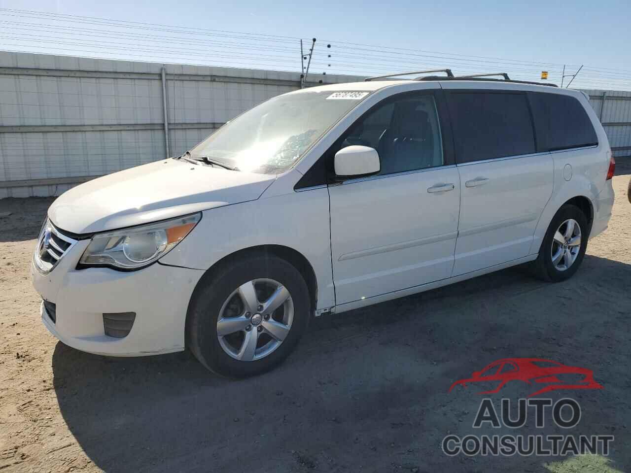 VOLKSWAGEN ROUTAN 2011 - 2V4RW3DG5BR739944