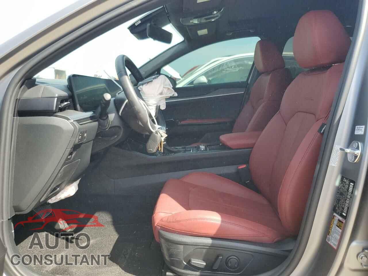 KIA K5 2025 - KNAG64J77S5321925