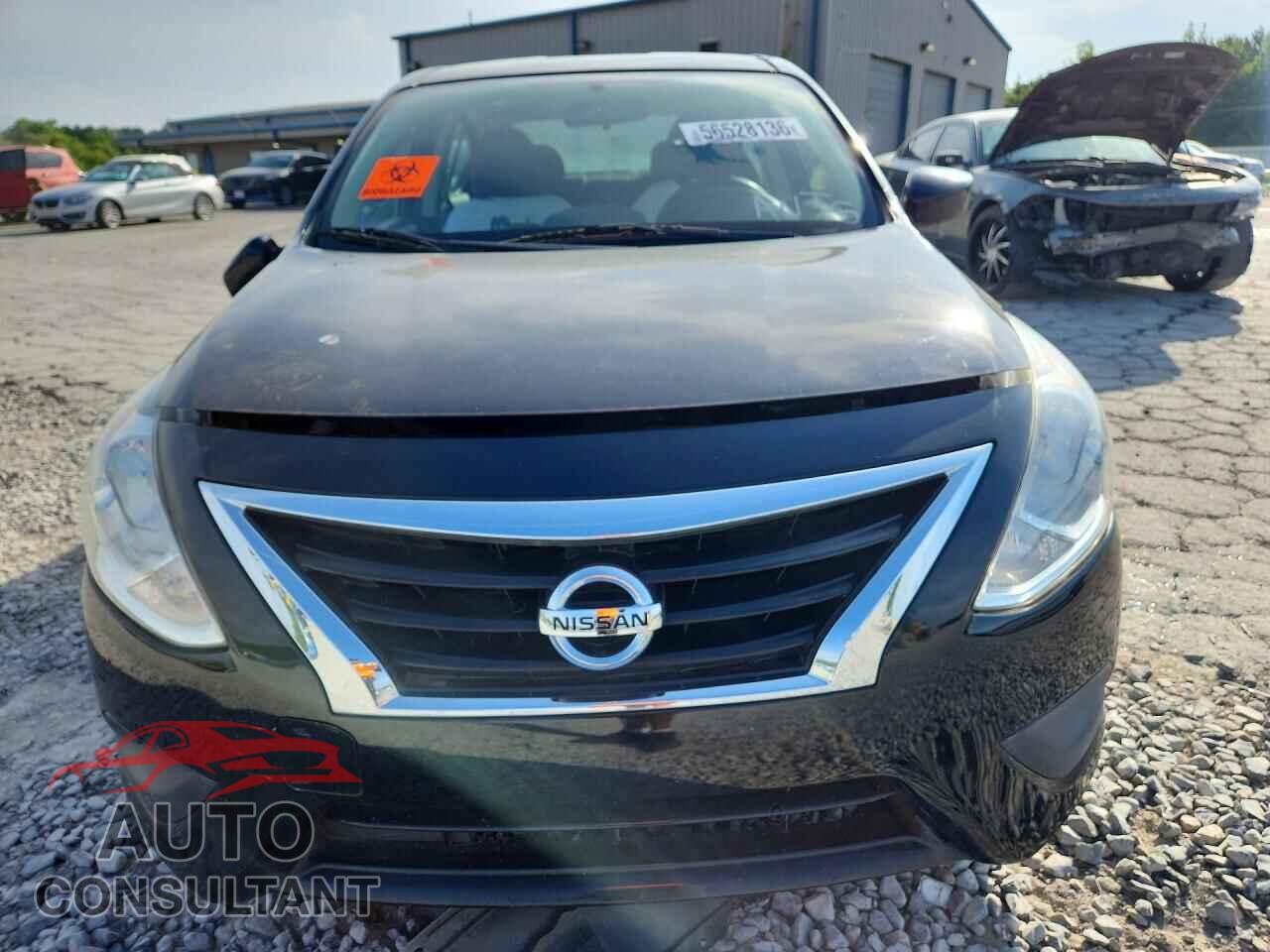 NISSAN VERSA 2017 - 3N1CN7AP3HL889171
