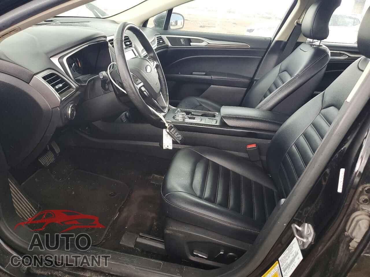 FORD FUSION 2019 - 3FA6P0CD9KR149892
