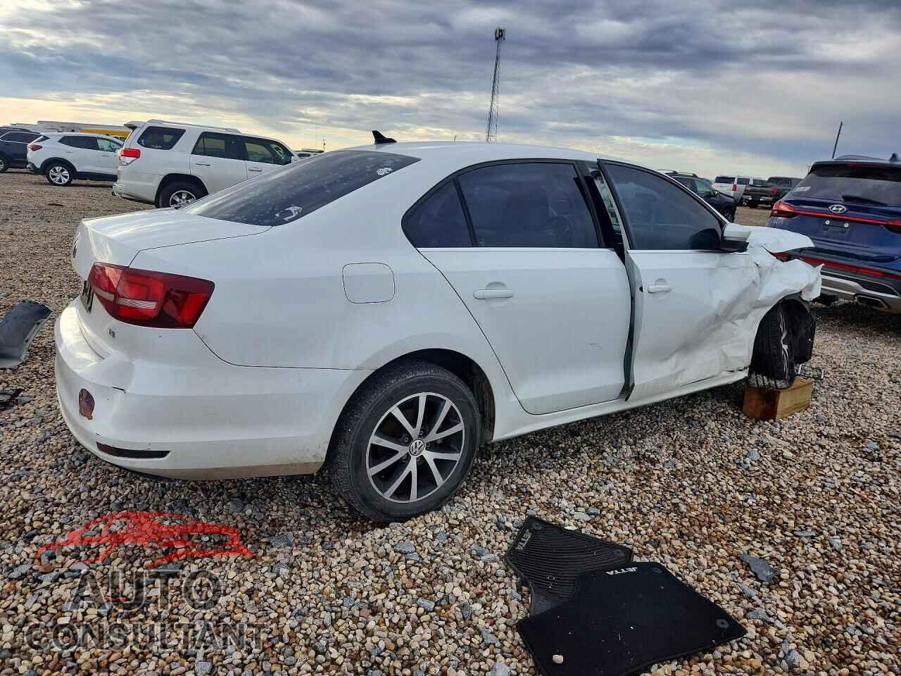 VOLKSWAGEN JETTA 2017 - 3VWDB7AJ5HM364397