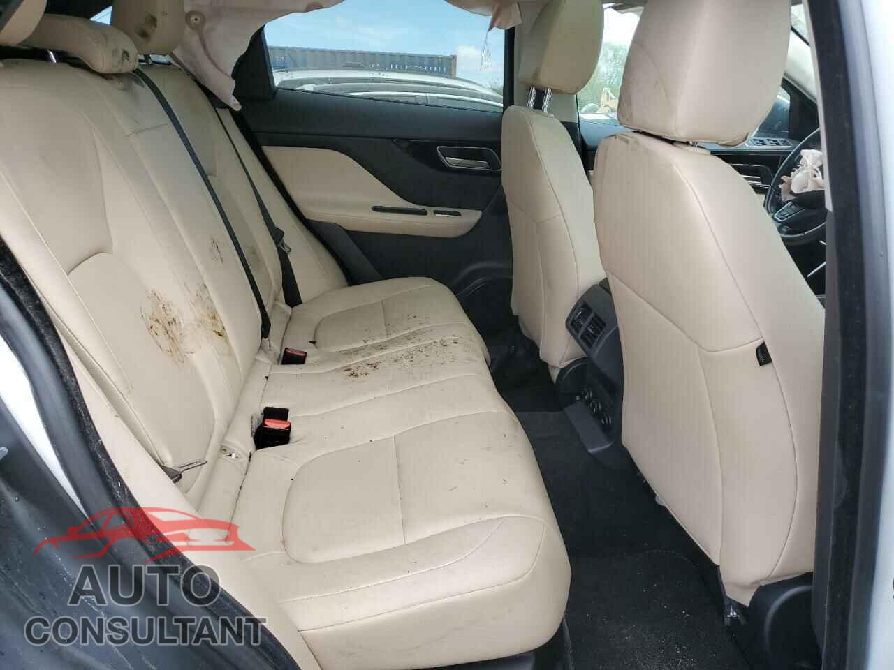JAGUAR F-PACE 2018 - SADCS2FX7JA252710