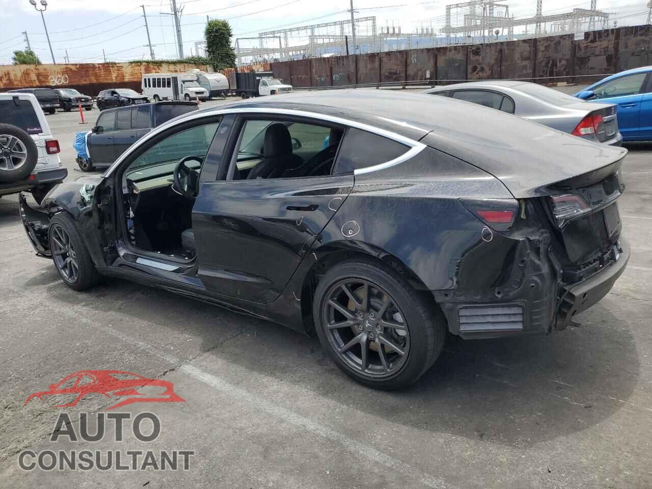 TESLA MODEL 3 2018 - 5YJ3E1EA7JF172115