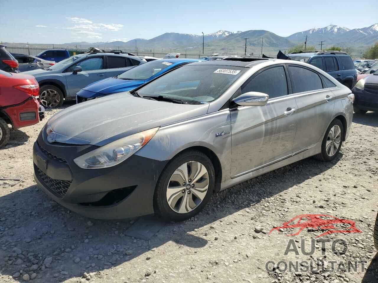 HYUNDAI SONATA 2013 - KMHEC4A43DA079360