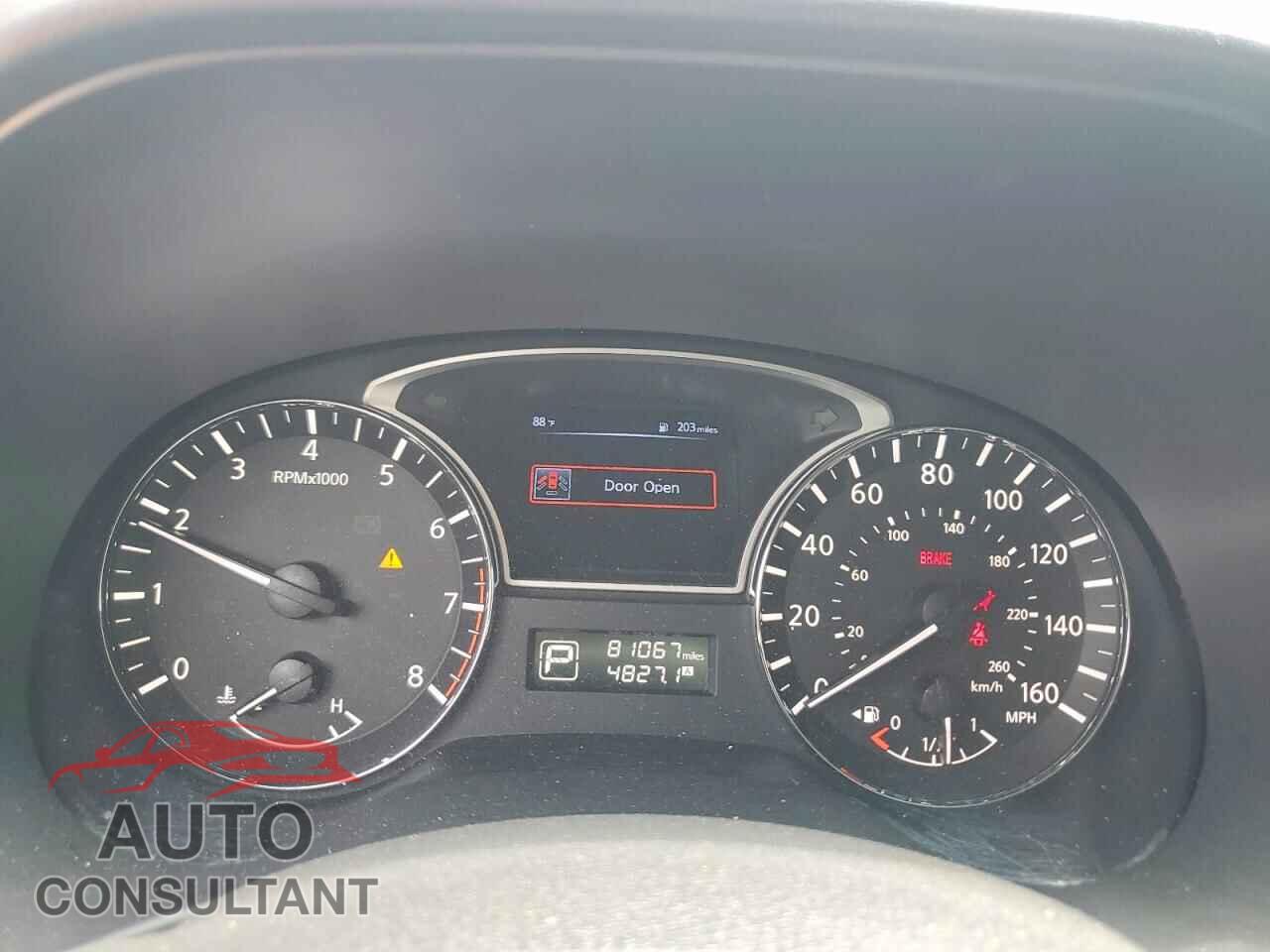 NISSAN PATHFINDER 2015 - 5N1AR2MN9FC700274