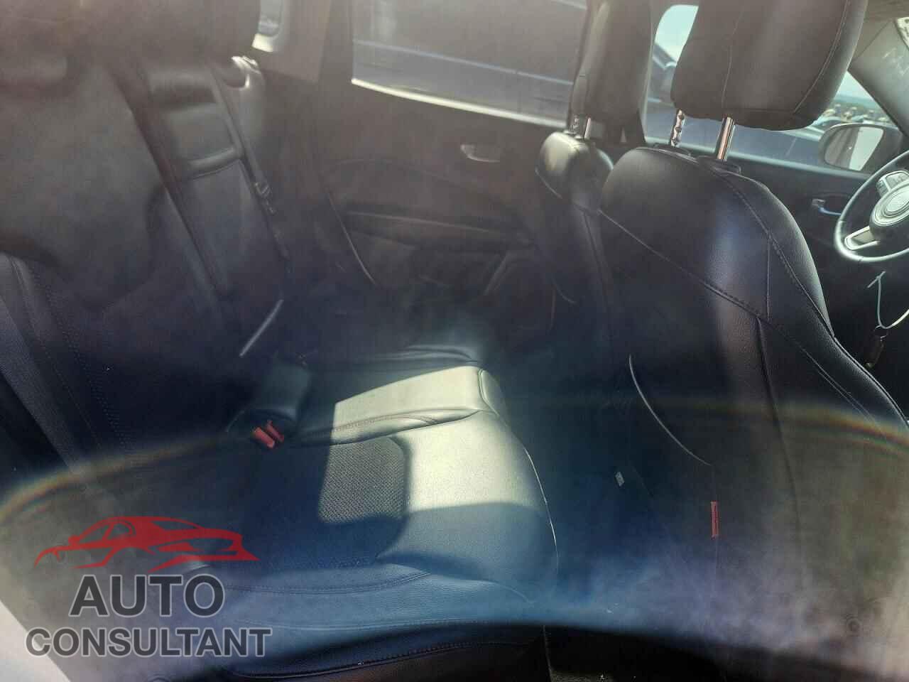 JEEP COMPASS 2017 - 3C4NJDDB1HT674632