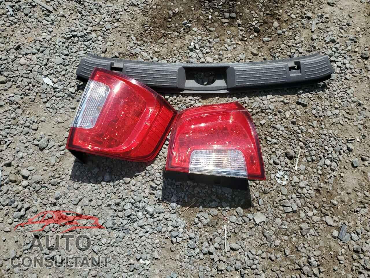 FORD EDGE 2012 - 2FMDK3KC8CBA39907