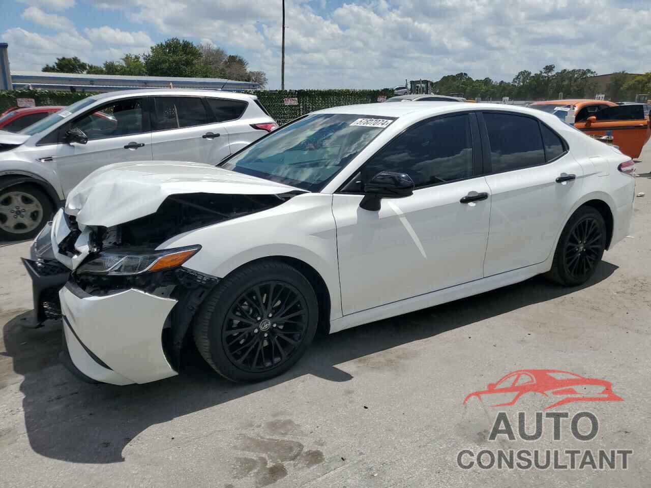 TOYOTA CAMRY 2020 - 4T1G11AK6LU329165