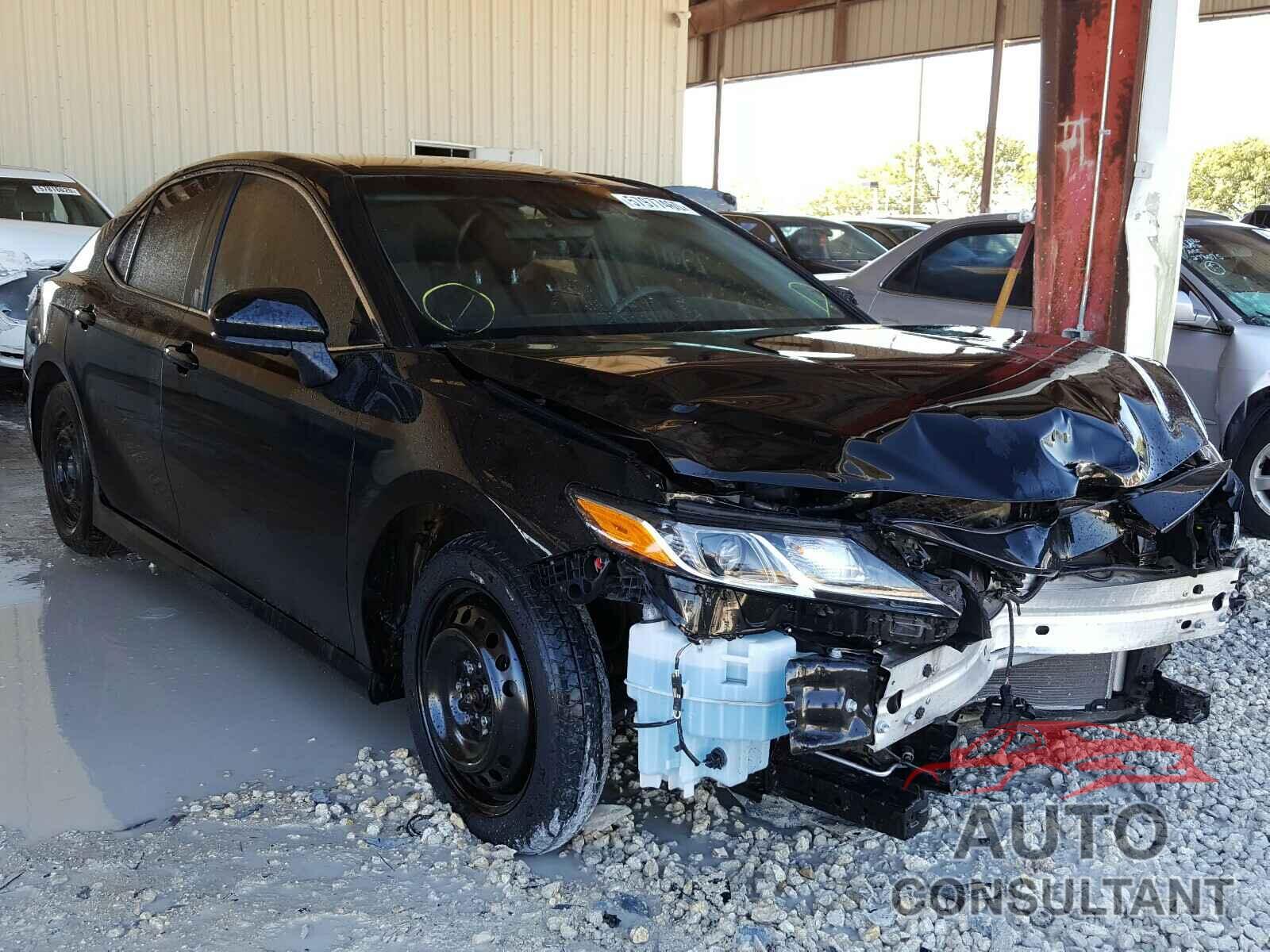 TOYOTA CAMRY 2018 - 4T1B11HK0JU650549