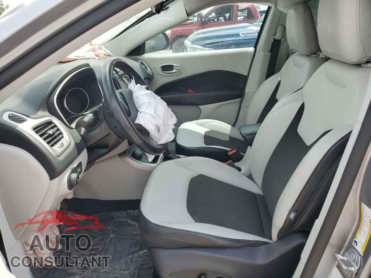 JEEP COMPASS 2018 - 3C4NJDBBXJT201918