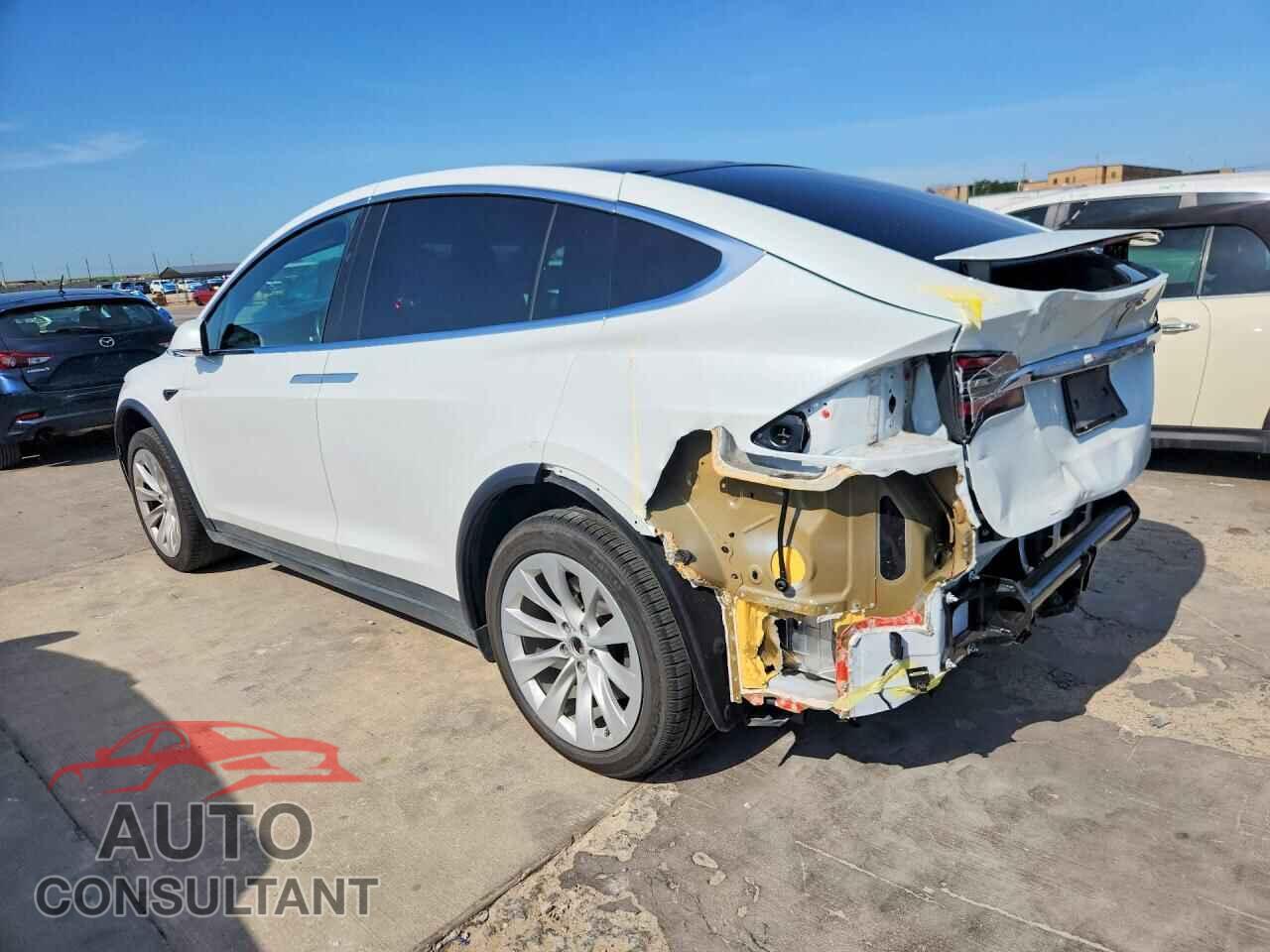 TESLA MODEL X 2020 - 5YJXCBE21LF298530
