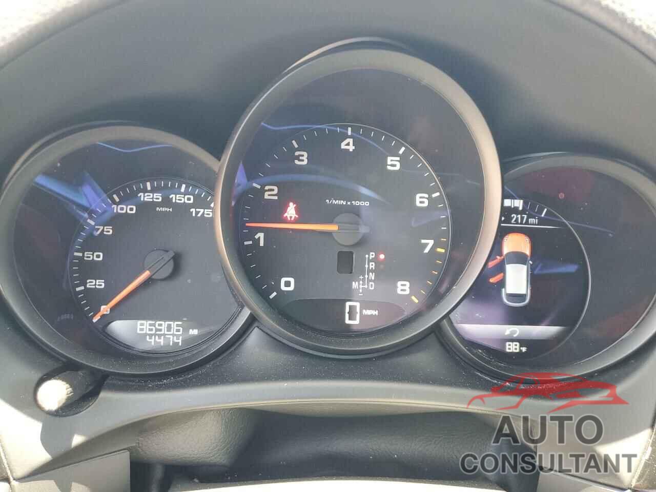 PORSCHE MACAN 2018 - WP1AA2A58JLB03320