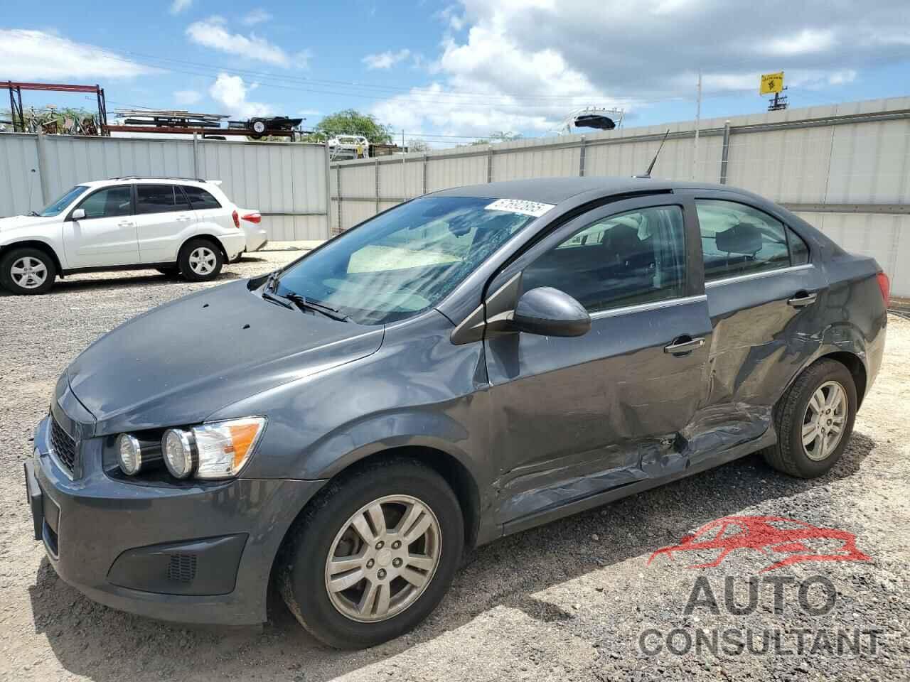 CHEVROLET SONIC 2013 - 1G1JD5SH4D4195987